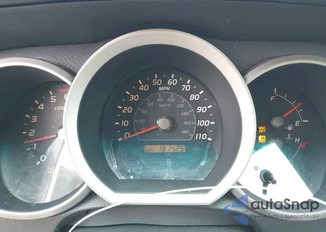 2008 Toyota 4Runner Sr5 V6 z USA, uszkodzony, nr VIN JTEBU14R58K019621